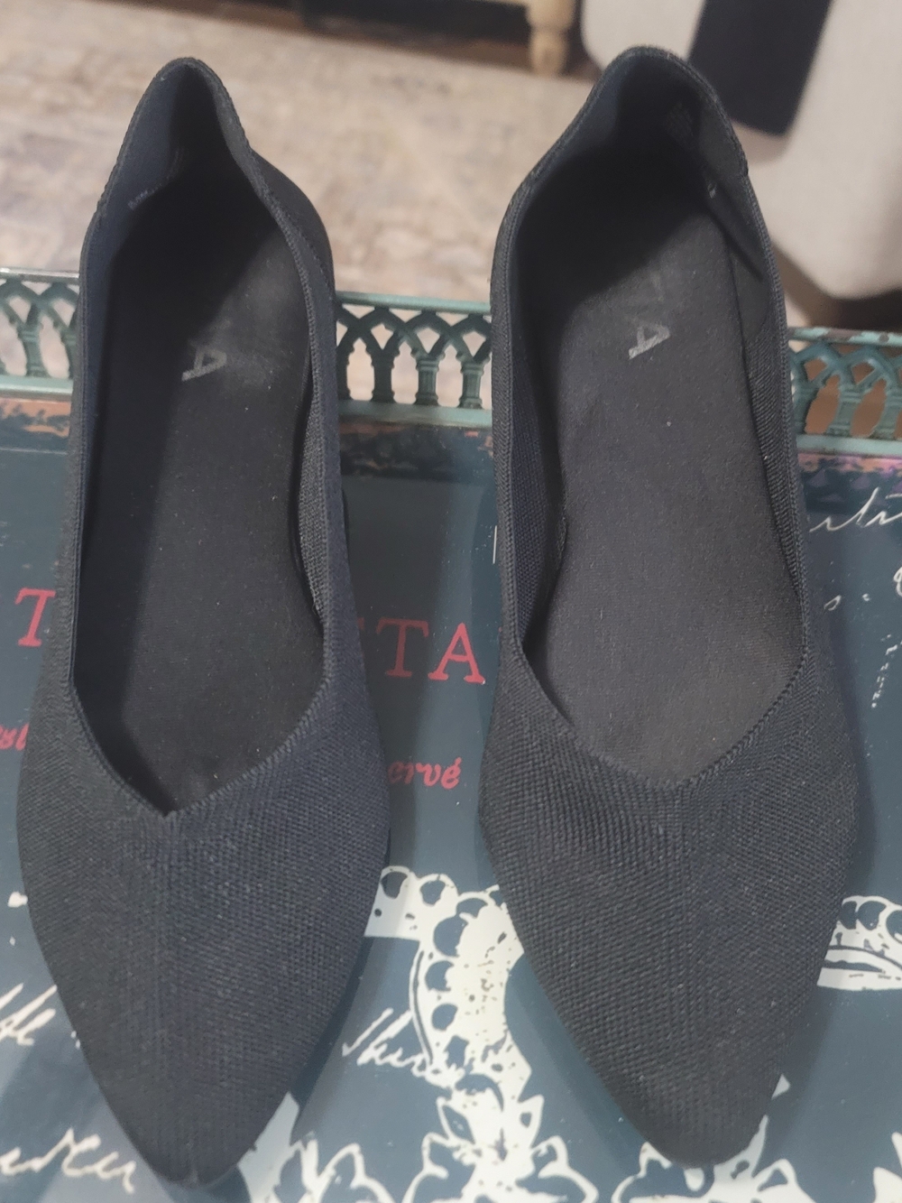 MIA Black Pointed Toe Knit Flats